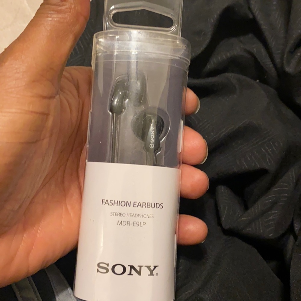 Sony fashion earbuds